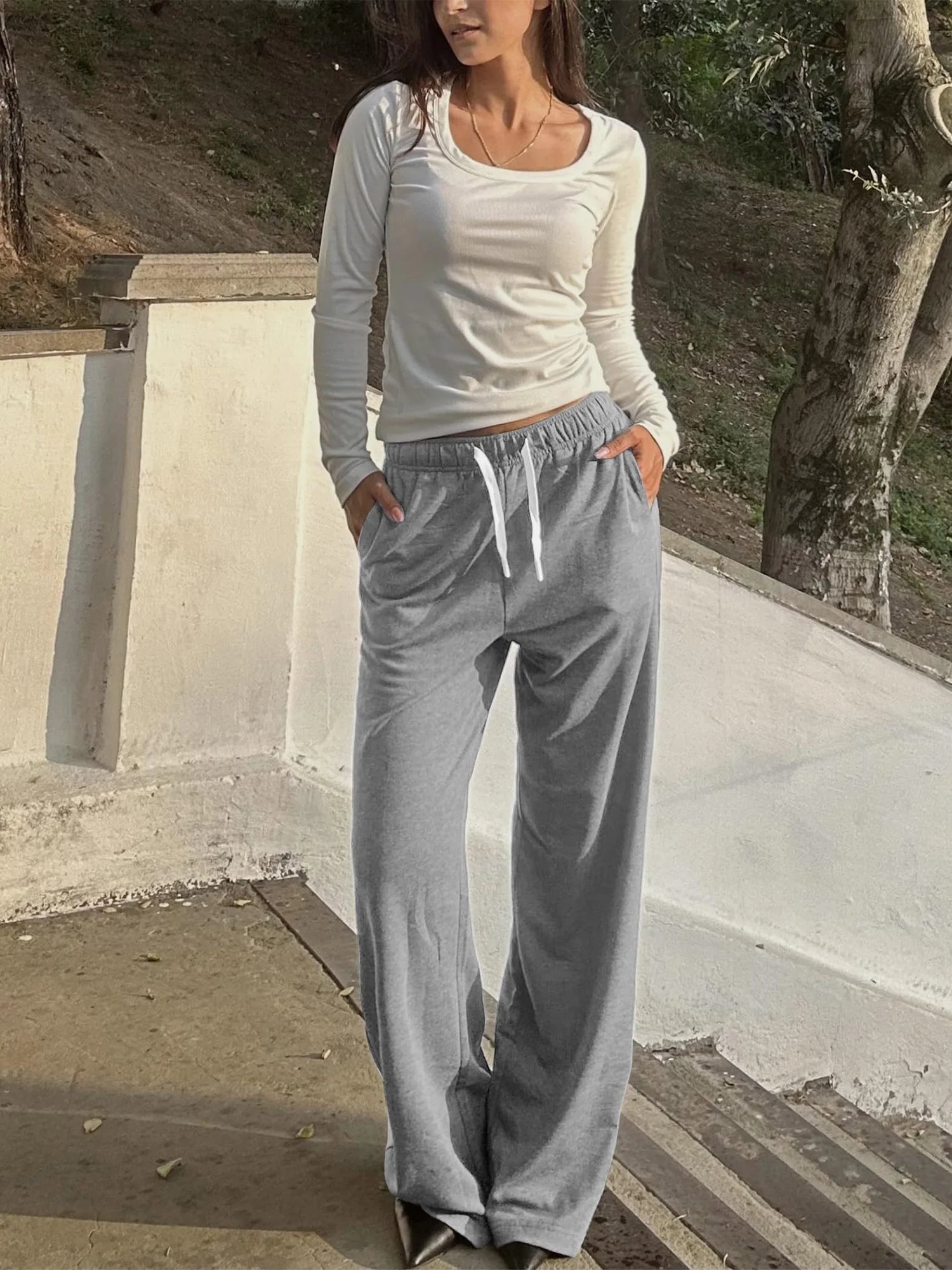 Sweatpants for Women Wide Leg Pants Fall Sweatpants with Pockets Elastic Waistband Comfy Pants Women Winter Lounge Pants Light Grey L